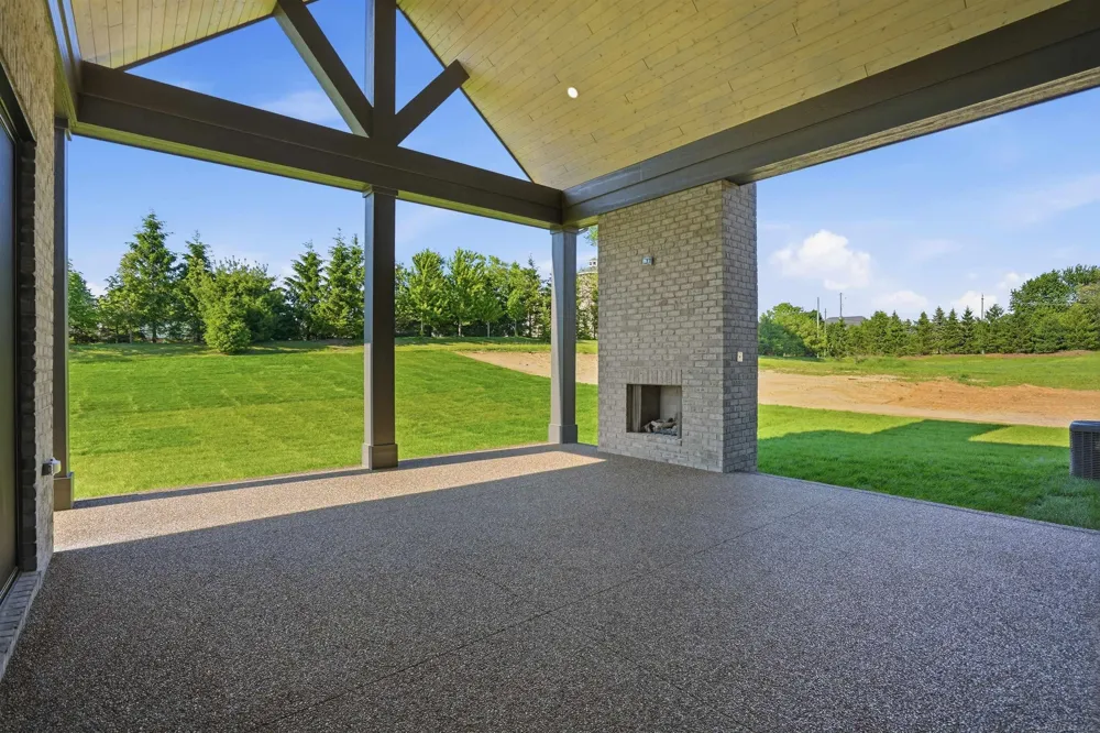 5803 Cotswold Drive Washington Township, MI 48094