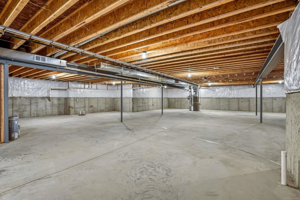 5803 Cotswold Drive Washington Township, MI 48094