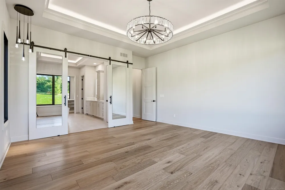 5803 Cotswold Drive Washington Township, MI 48094