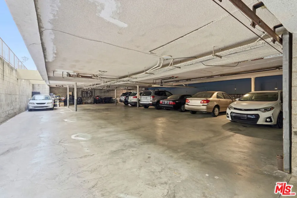 940 7th Street #8 Santa Monica, CA 90403