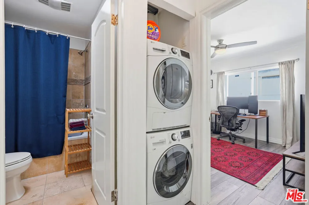 940 7th Street #8 Santa Monica, CA 90403