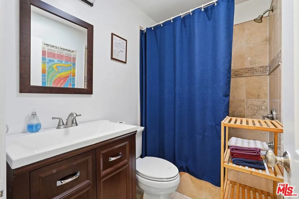 940 7th Street #8 Santa Monica, CA 90403