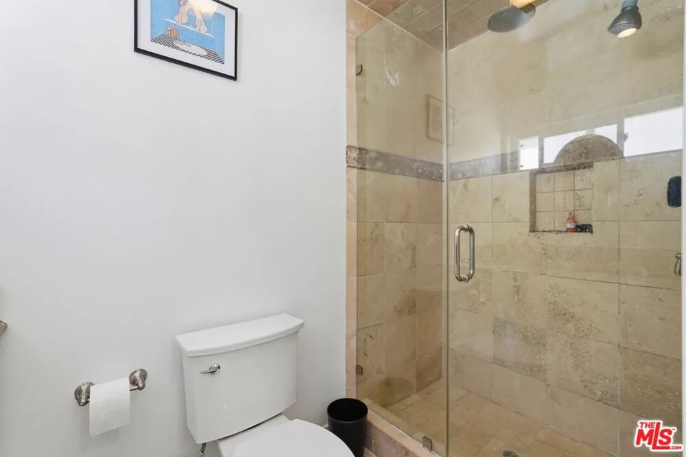 940 7th Street #8 Santa Monica, CA 90403