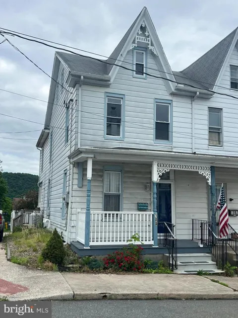 122 E MARKET STREET