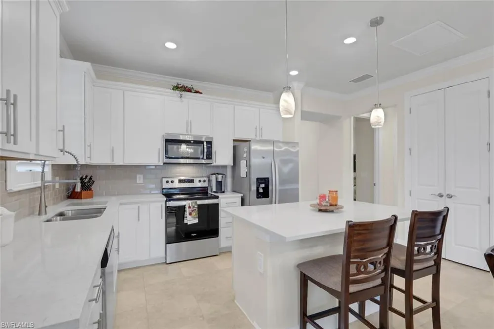 16621 Rolling Rock Boulevard Alva, FL 33920