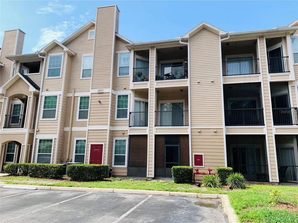 2025 ERVING CIRCLE #104 Ocoee, FL 34761