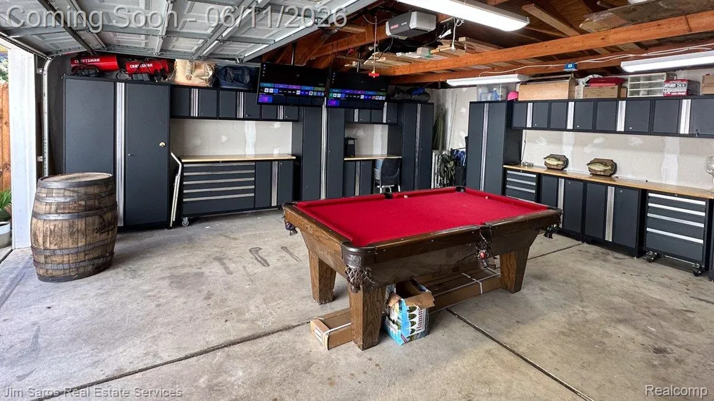 1215 Nottingham Road Grosse Pointe Park City, MI 48230
