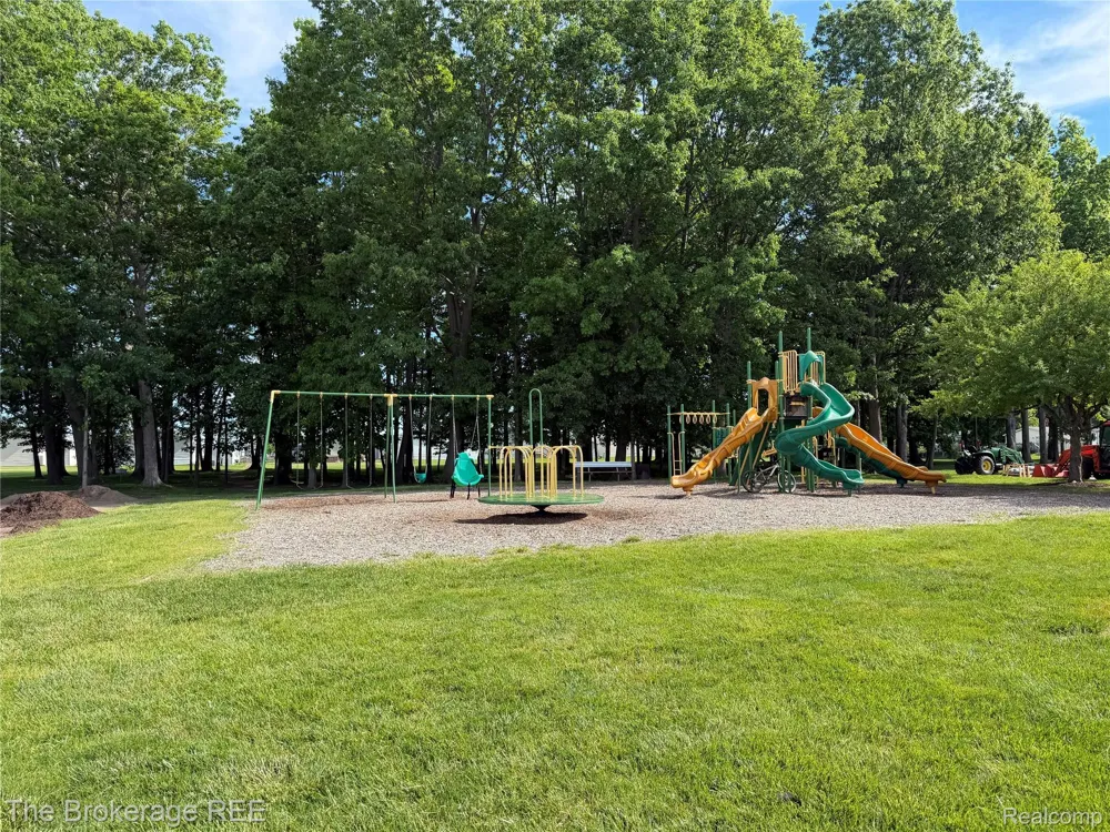 33051 Heatherwood Lot 244 New Haven Village, MI 40848