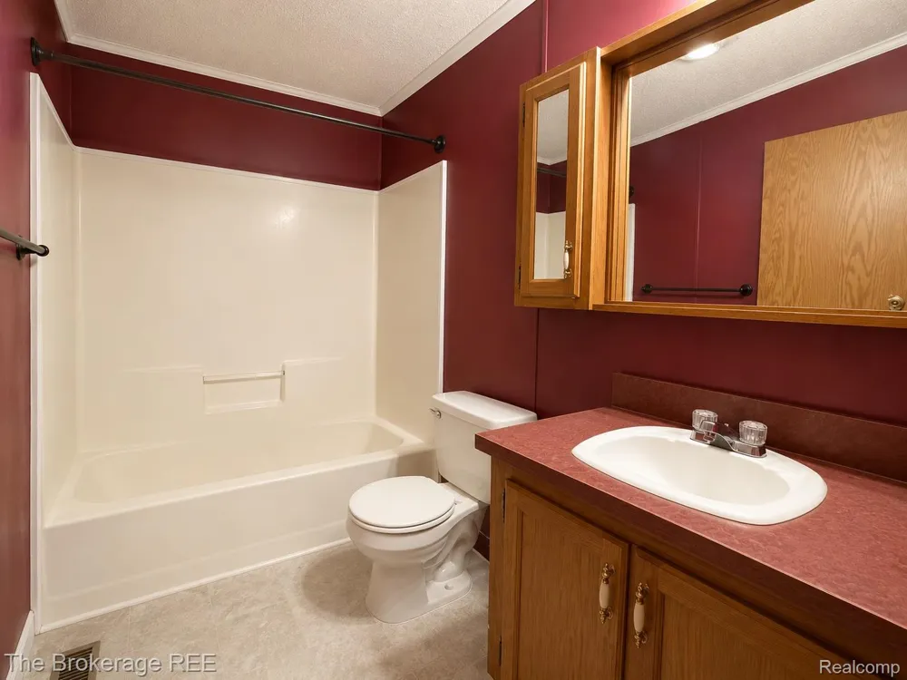 33051 Heatherwood Lot 244 New Haven Village, MI 40848
