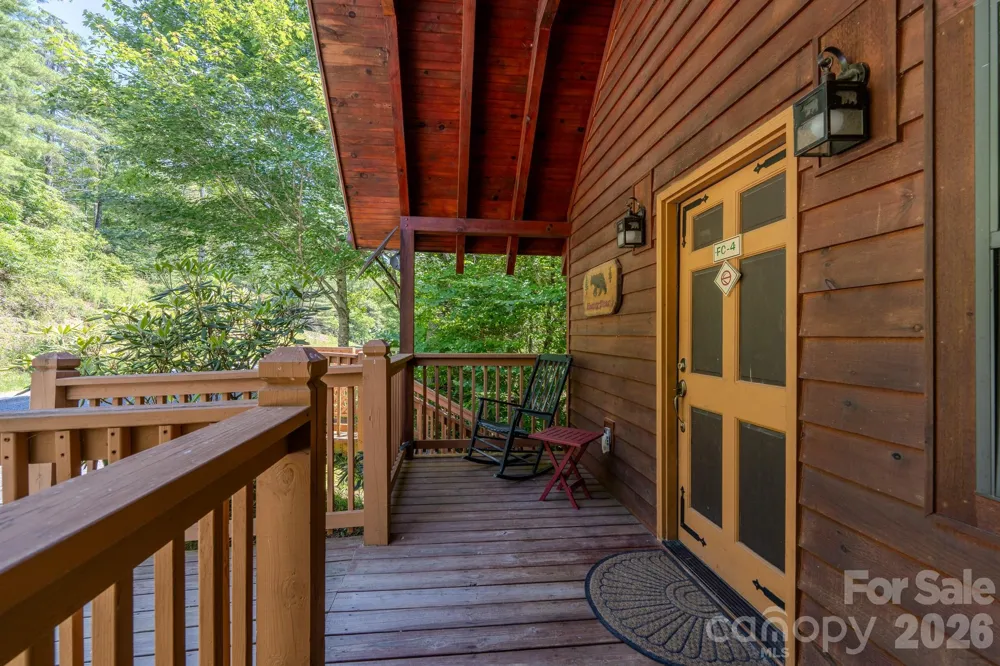 49 Creekside Loop Spruce Pine, NC 28777