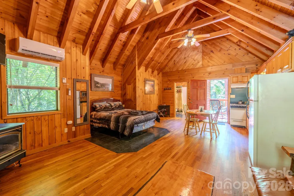 49 Creekside Loop Spruce Pine, NC 28777