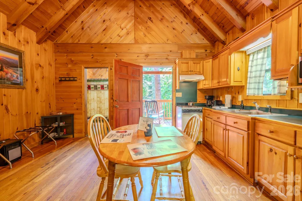 49 Creekside Loop Spruce Pine, NC 28777
