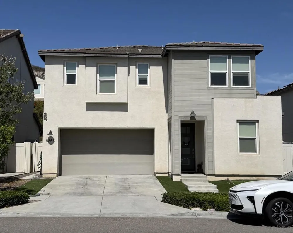 8866 Weston Santee, CA 92071