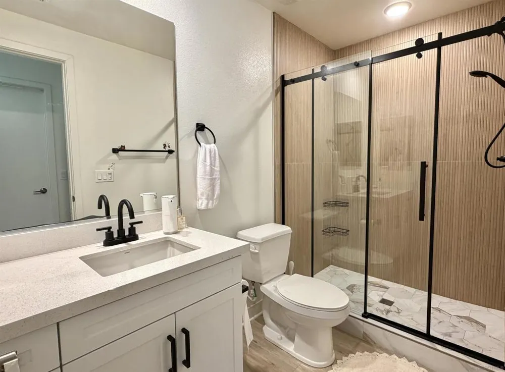 8866 Weston Santee, CA 92071