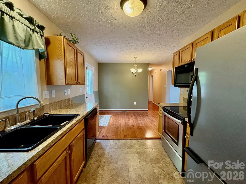 95 Newberry Drive Fletcher, NC 28732