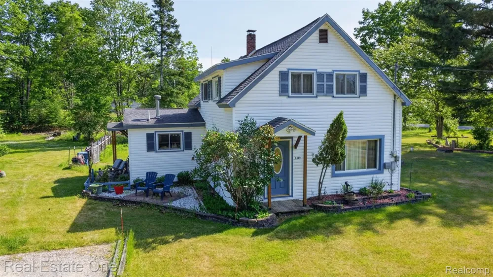 4489 W School Road W Markey Township, MI 48653