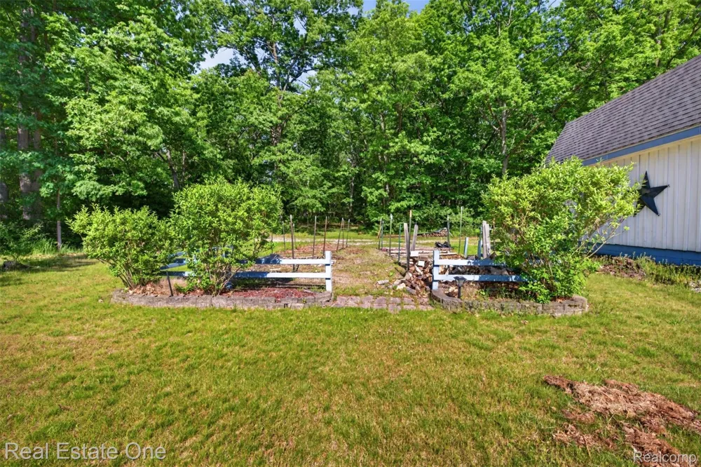 4489 W School Road W Markey Township, MI 48653