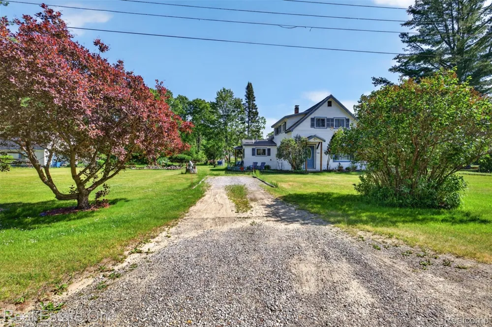 4489 W School Road W Markey Township, MI 48653
