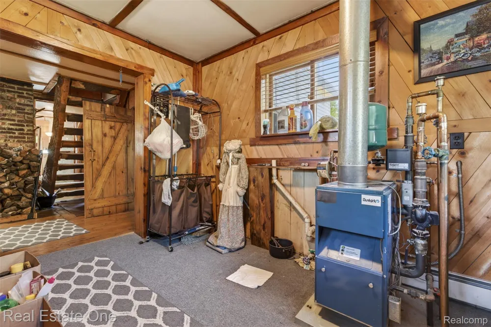 4489 W School Road W Markey Township, MI 48653