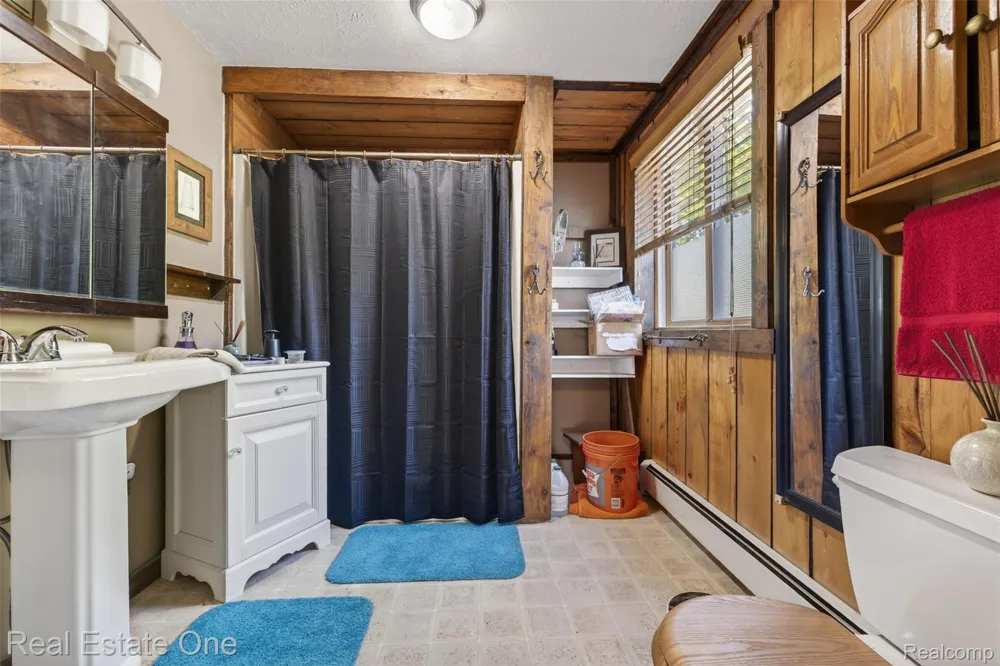 4489 W School Road W Markey Township, MI 48653