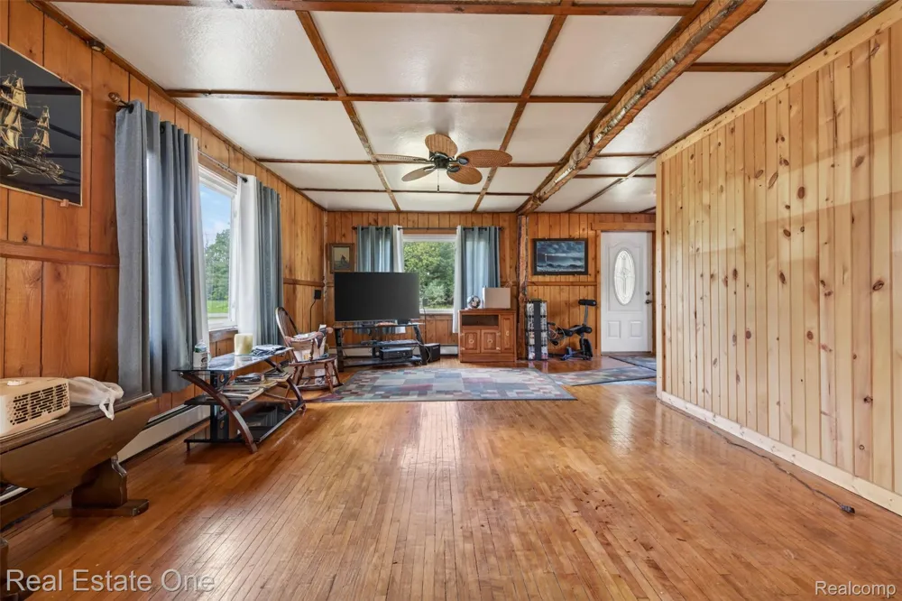 4489 W School Road W Markey Township, MI 48653