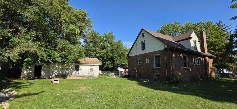 413 Waller Street Saginaw City, MI 48602