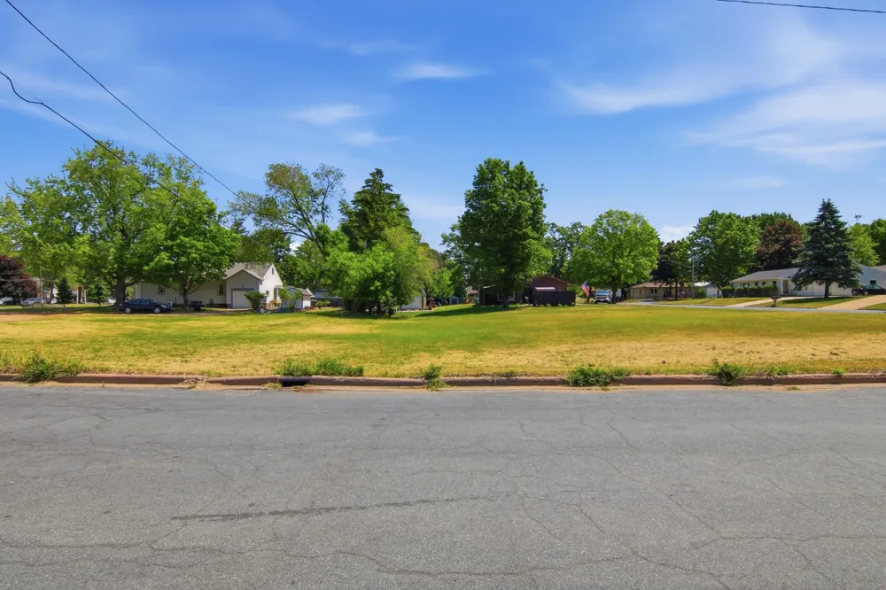 1406 Stout Road Menomonie, WI 54751