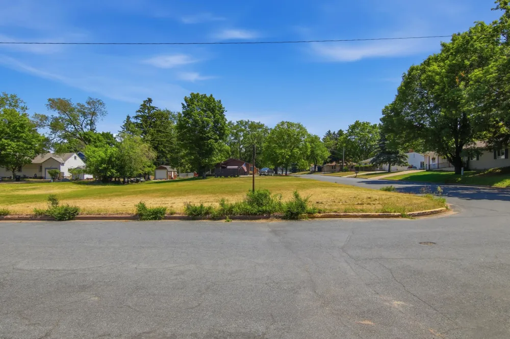 1406 Stout Road Menomonie, WI 54751