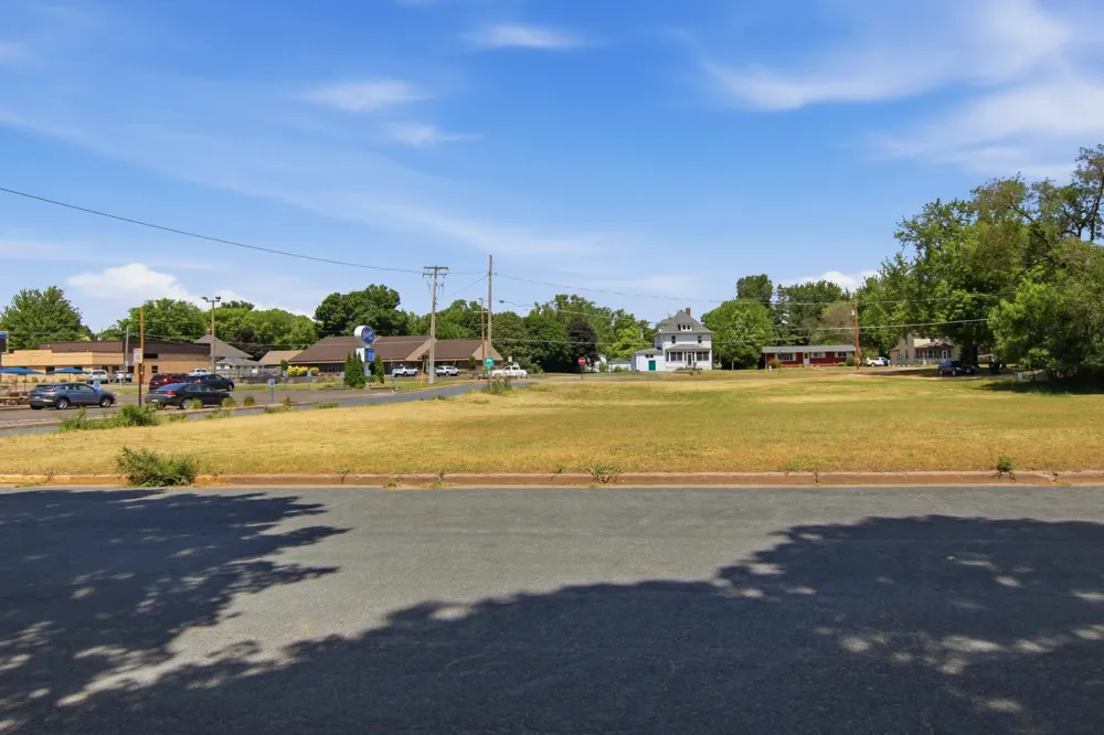 1406 Stout Road Menomonie, WI 54751