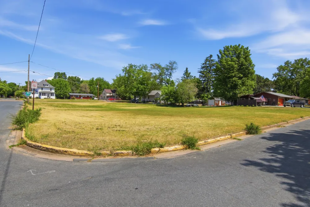 1406 Stout Road Menomonie, WI 54751