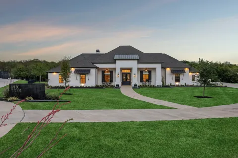 600 Chatham Hill