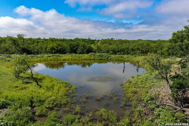 000 Private Road 5754 Castroville, TX 78009