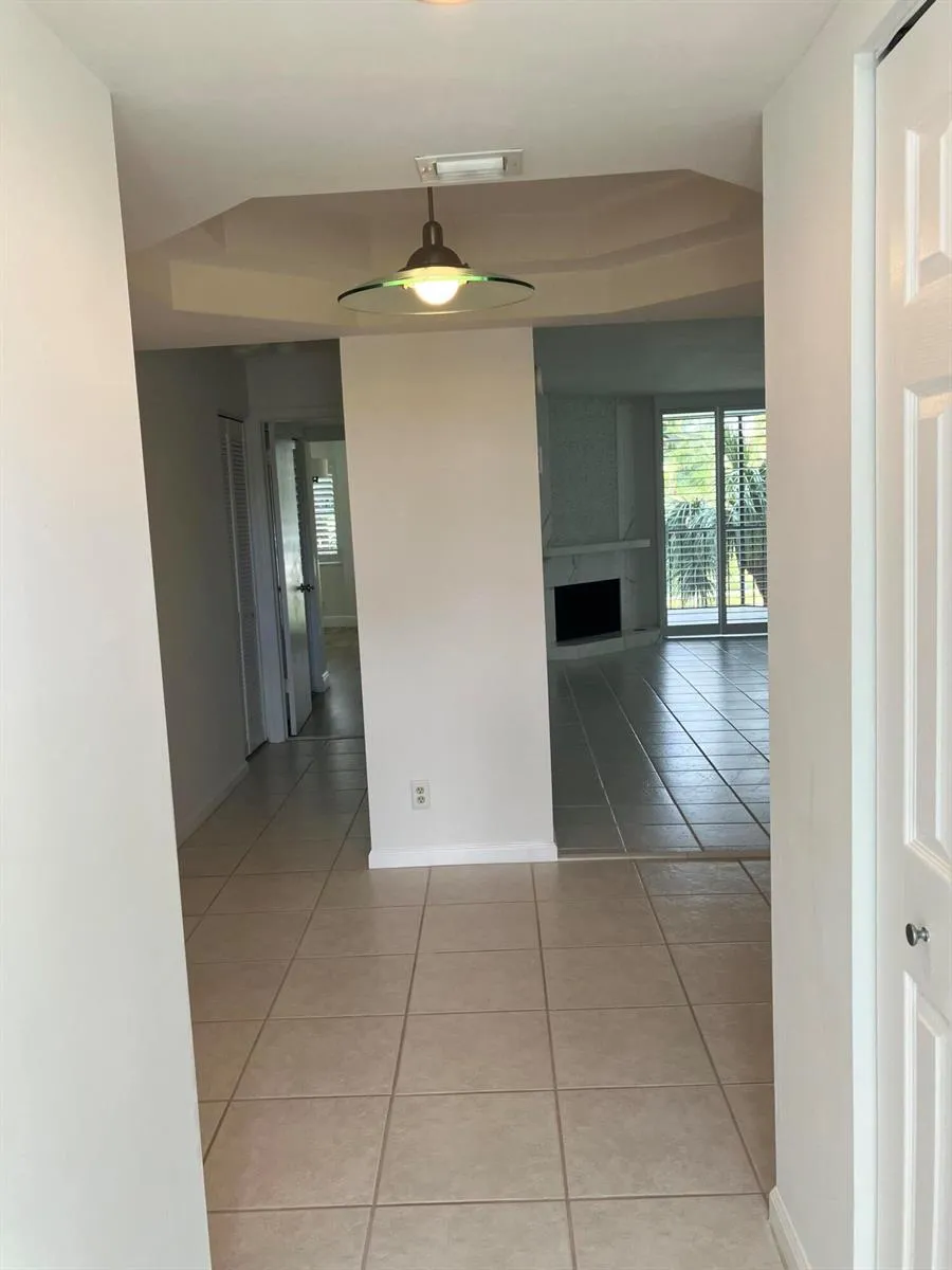 133 Bay Colony Drive Juno Beach, FL 33408