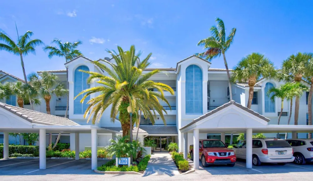 133 Bay Colony Drive Juno Beach, FL 33408