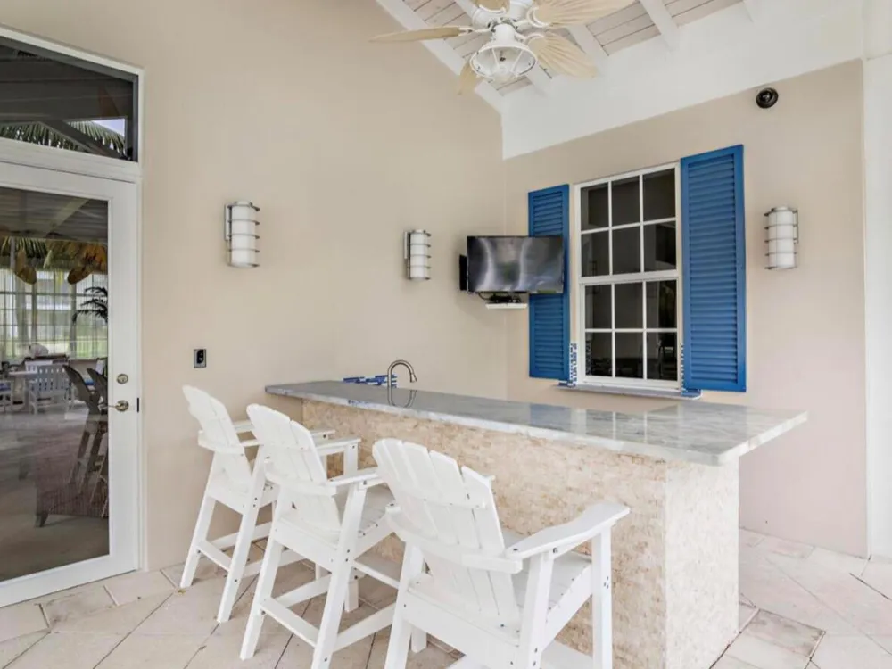 133 Bay Colony Drive Juno Beach, FL 33408