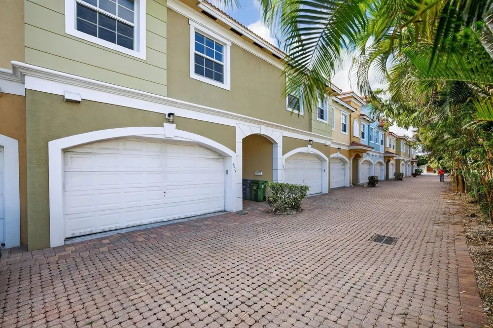 3024 NE 5th Terrace #10 Wilton Manors, FL 33334