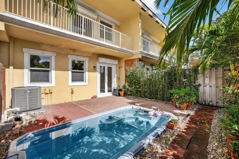 3024 NE 5th Terrace #10 Wilton Manors, FL 33334