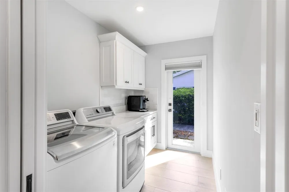 2720 Cardinal Circle Gulf Stream, FL 33483
