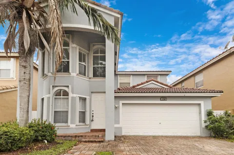 3768 SW 50th Court