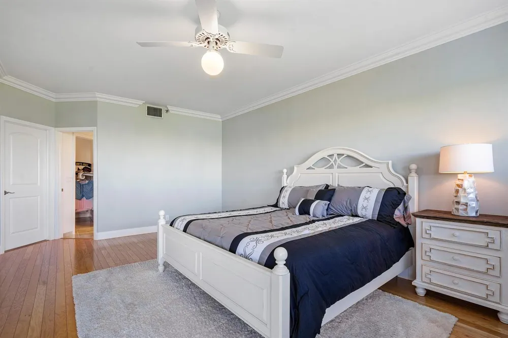 200 Waterway Road #204 Tequesta, FL 33469
