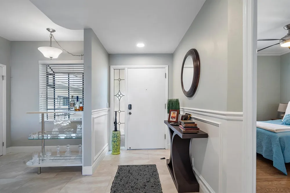 200 Waterway Road #204 Tequesta, FL 33469