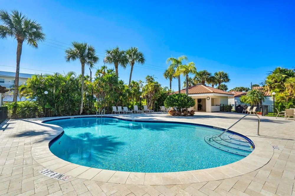200 Waterway Road #204 Tequesta, FL 33469