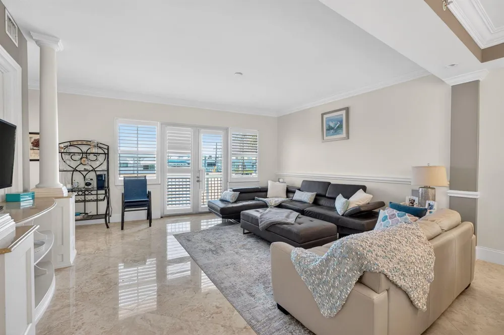 4332 Seagrape Drive #4 Lauderdale By The Sea, FL 33308