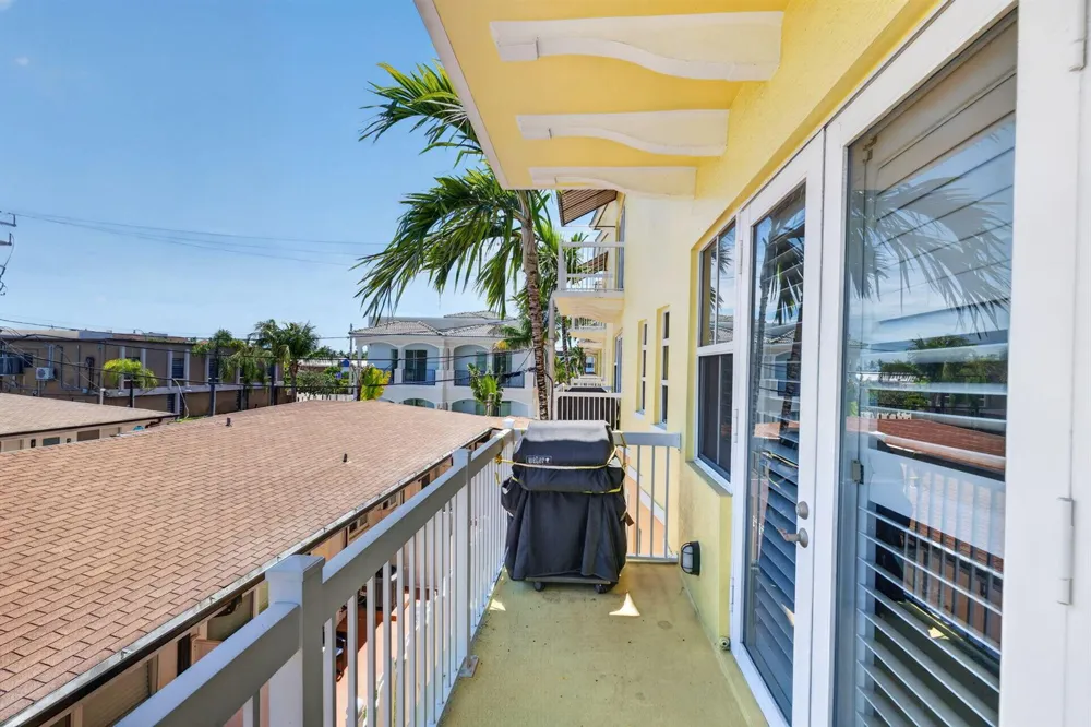4332 Seagrape Drive #4 Lauderdale By The Sea, FL 33308
