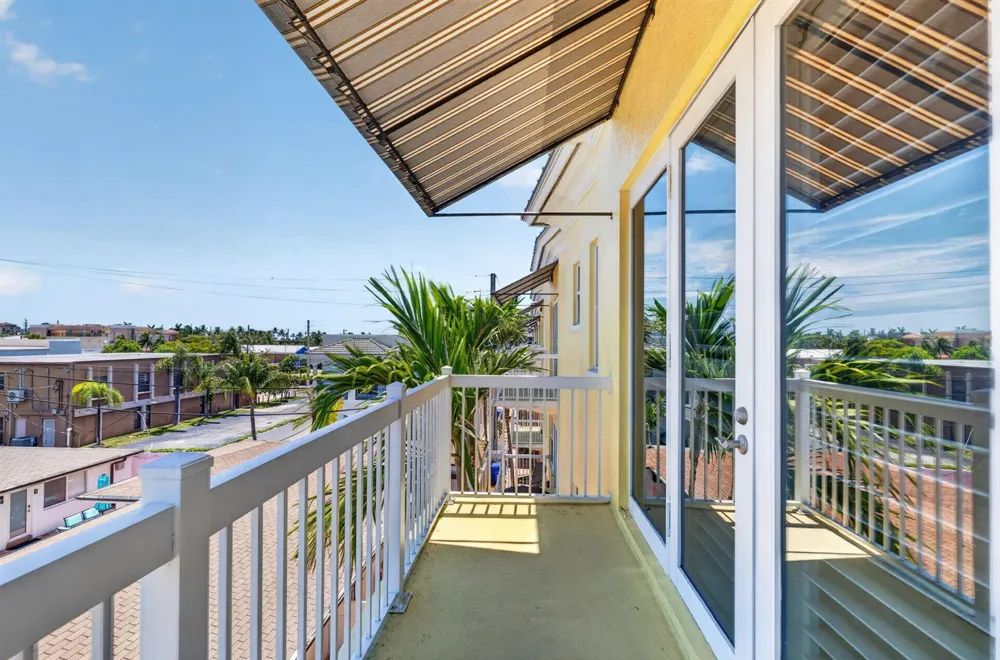 4332 Seagrape Drive #4 Lauderdale By The Sea, FL 33308