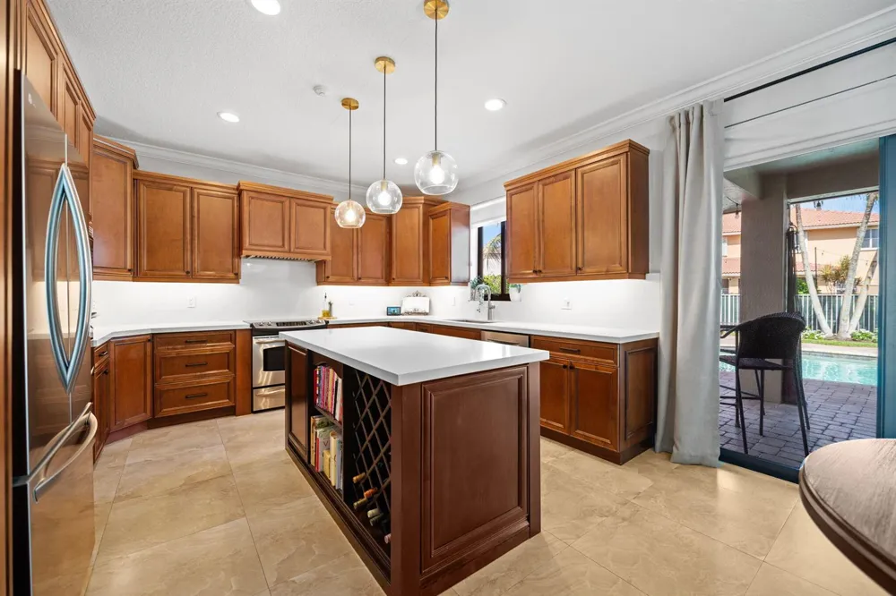 978 Greenwood Road Weston, FL 33327