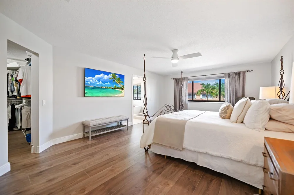 978 Greenwood Road Weston, FL 33327