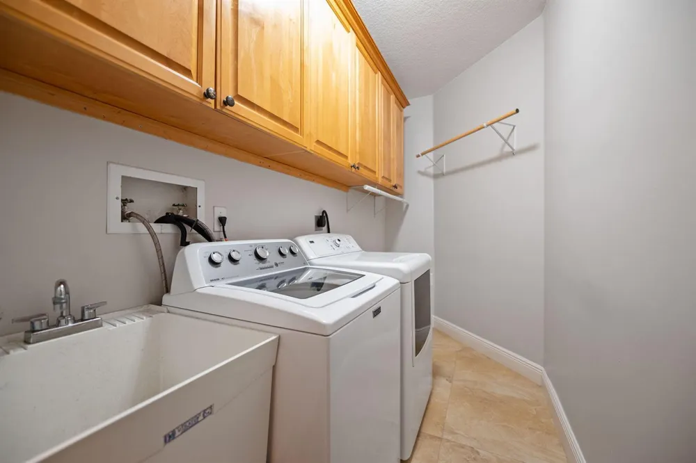 978 Greenwood Road Weston, FL 33327