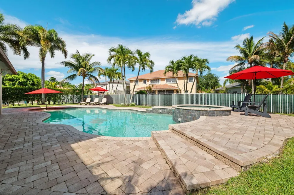978 Greenwood Road Weston, FL 33327