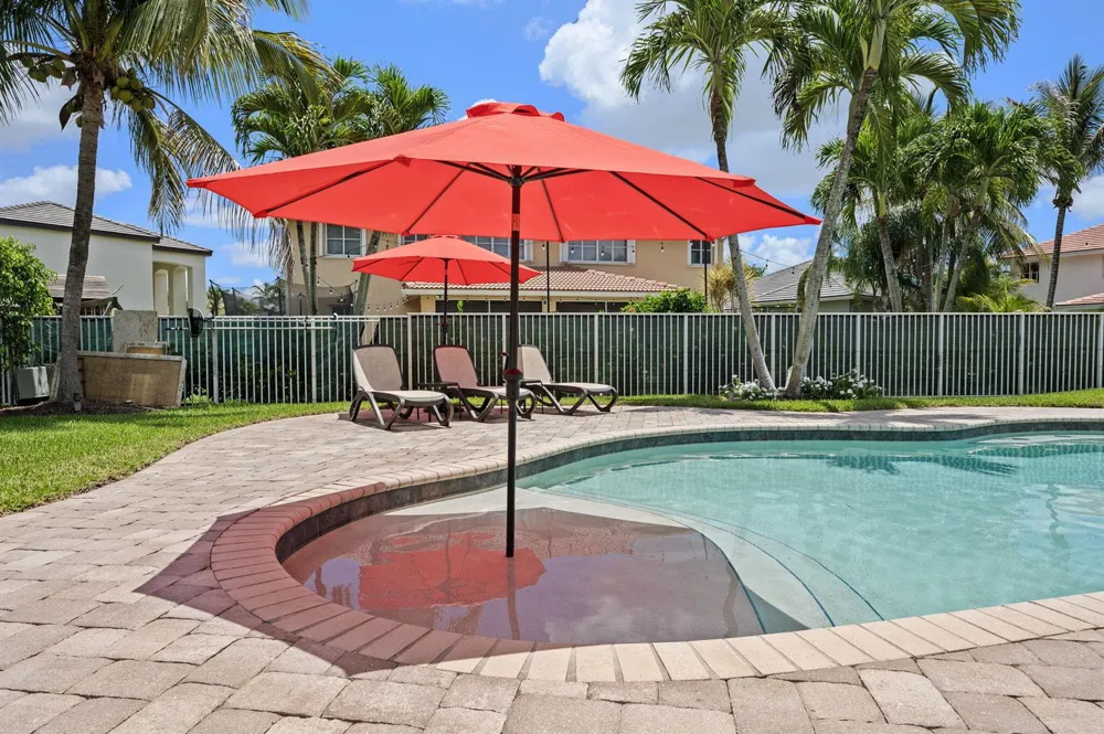 978 Greenwood Road Weston, FL 33327